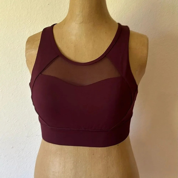 Lululemon sz 4 Breathe it In Bra *Medium Support, C/D Cup, great condition - Picture 4 of 12